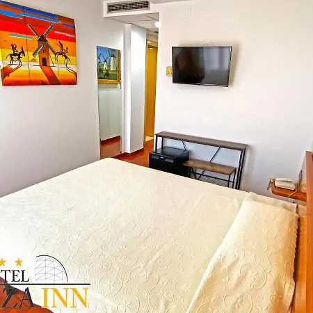Hotel Plaza 3*