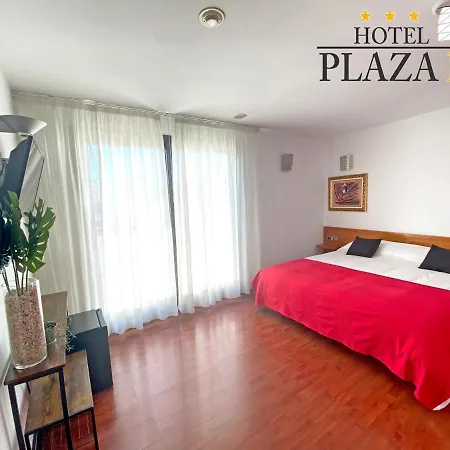 Plaza Hotel 3*