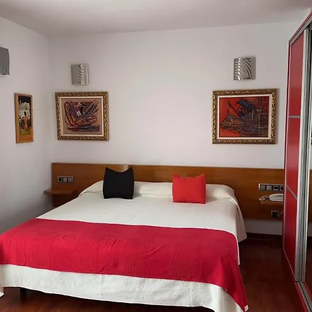 Plaza Hotel 3*