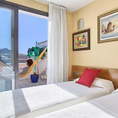 فندق Plaza 3*
